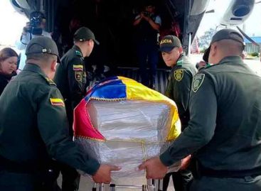 Arribó a Quito avión con cuerpos de pareja ecuatoriana asesinada