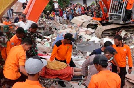 Terremoto de 6,4 dejó 14 muertos y 162 heridos en Indonesia