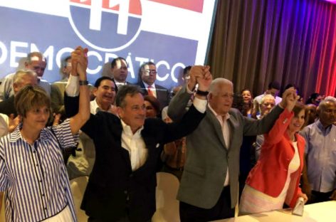 Navarro declina sus aspiraciones presidenciales y apoyará al «Toro» Balladares
