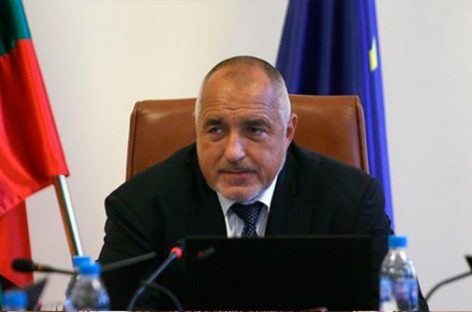 Tres ministros búlgaros dimiten tras un accidente de autobús con 17 muertos