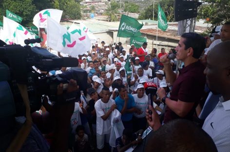 Masivo respaldo en San Miguelito para Rómulo Roux y la campaña por el nuevo cambio