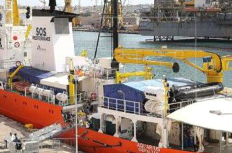 Panamá envuelto en polémica internacional por retirar bandera a buque humanitario «Aquarius»