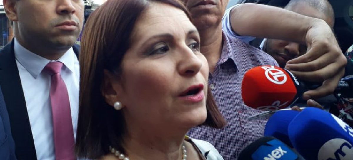 Marta Linares de Martinelli rindió indagatoria en la Fiscalía sobre caso Blue Apple