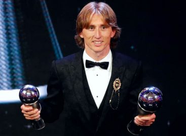 Modric rompe el «duopolio» Messi-Cristiano y ganó el premio The Best 2018