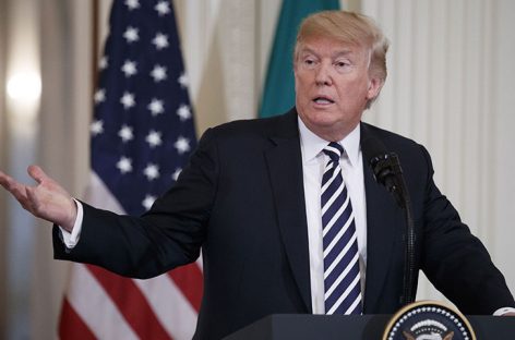 Trump criticó a México por no poder detener caravana de inmigrantes y hará recortes