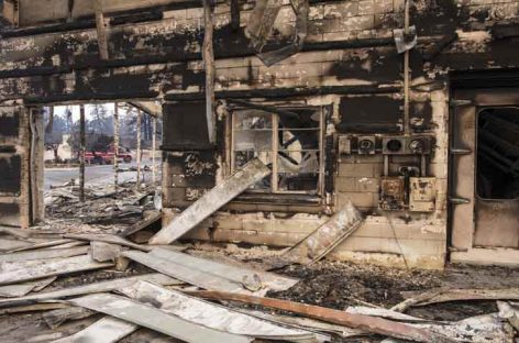 Incendios en California han dejado 31 muertos y más de 100 desaparecidos