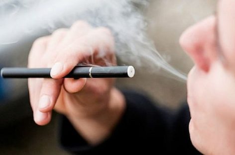 Minsa insta a padres a estar alertas por cigarrillo electrónico