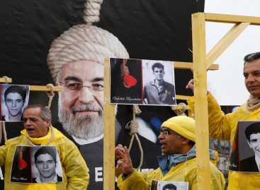 Irán ejecutó a dos hombres condenados por corrupción
