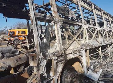 42 muertos tras incendiarse un autobús en Zimbabue