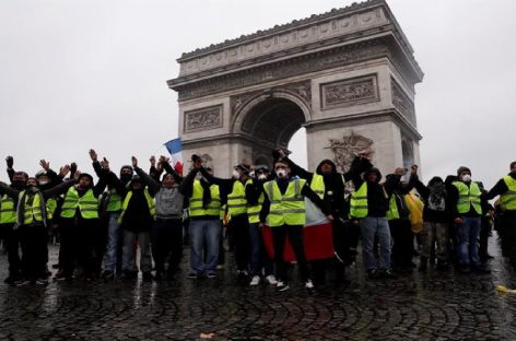 Gobierno francés teme presencia de armas en las protestas del sábado