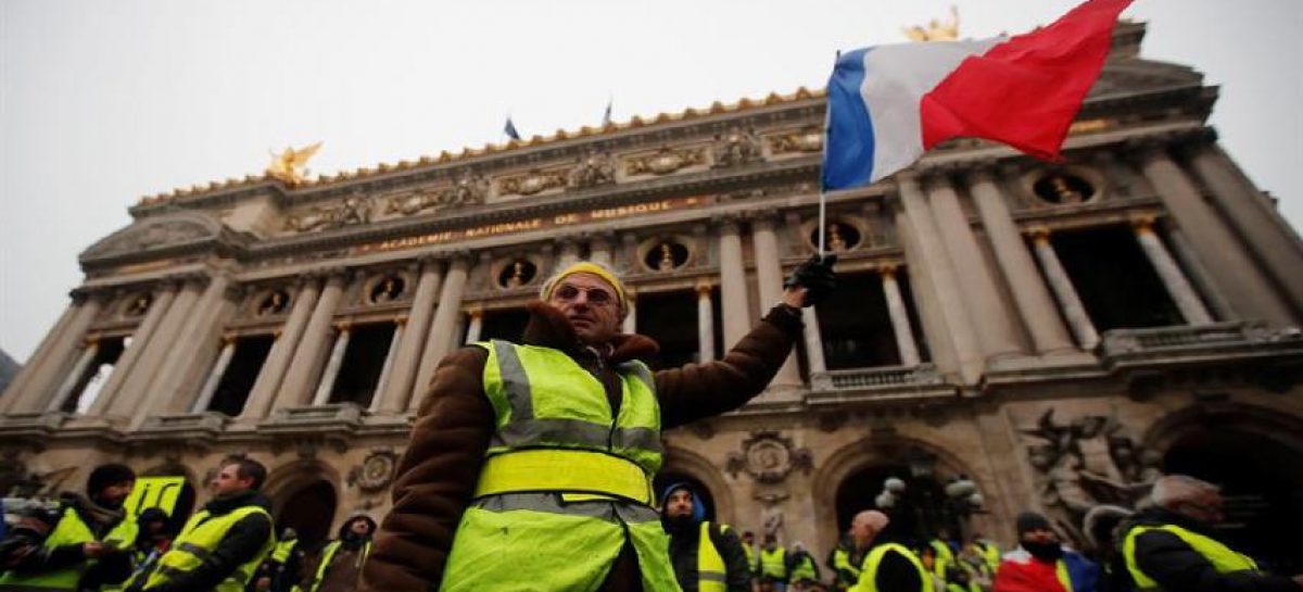 Francia condena la radicalización de algunos “chalecos amarillos”