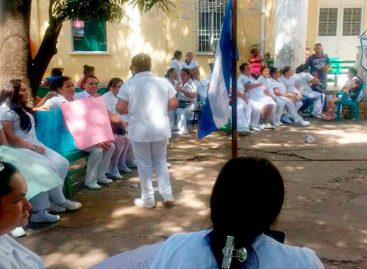 35 mil empleados de salud van a paro en Honduras y exigen subir salarios
