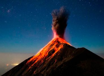 Volcán de Fuego de Guatemala genera entre 15 y 25 explosiones por hora