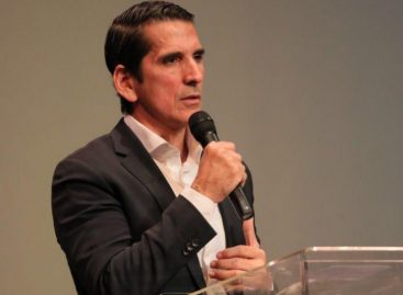 Roux denuncia que Varela y sus aliados del PRD «meten presión» para impedir candidaturas de Martinelli