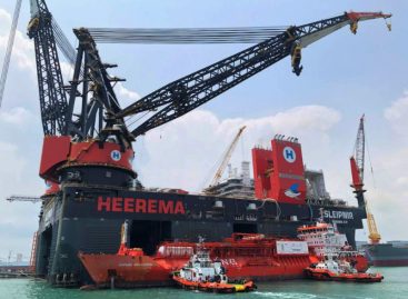 Panamá tiene el buque grúa sumergible más grande del mundo