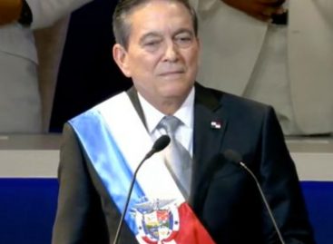 El momento en el que Laurentino Cortizo juró como nuevo presidente de Panamá (+Video)