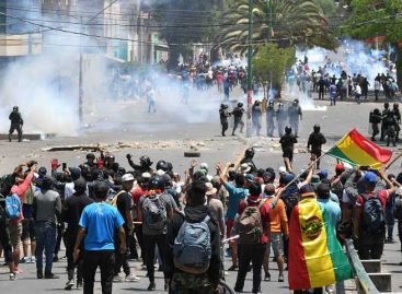 Protestas en Bolivia dejan tres muertos y 220 detenidos