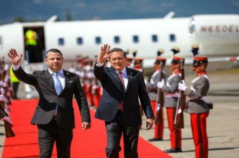 Cortizo viajó a Guatemala para toma de posesión de nuevo presidente