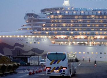 Estados Unidos repatria a sus ciudadanos del crucero en cuarentena en Japón