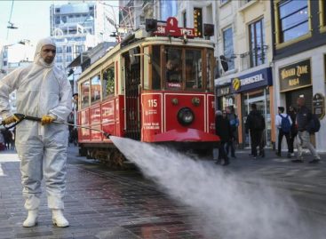 Turquía confirma más de 3 mil contagios entre el personal sanitario