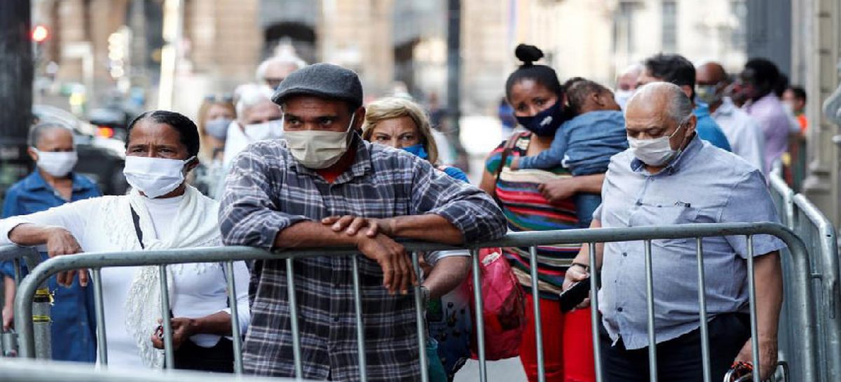 Brasil suma 1,88 millones de contagios a causa del virus